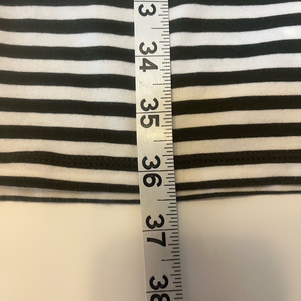 #307 Michael Kors Olive and White Striped Dress In Excellent condition. - Picture 11 of 11